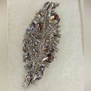💎Jeweled Brooch Pin💎‎